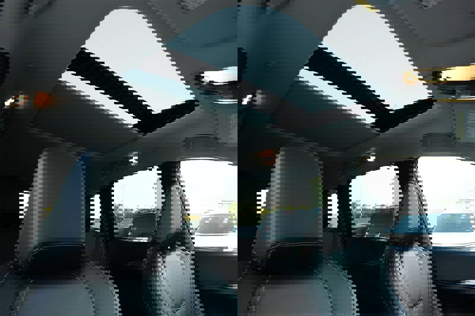 New 2026 INFINITI QX60 Luxe image 24