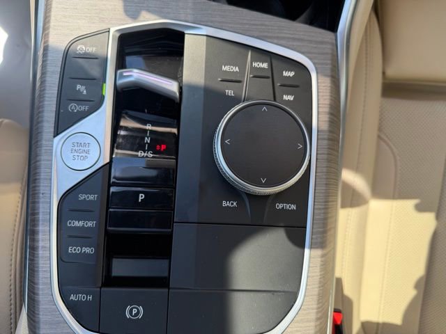 Used 2025 BMW 330i xDrive Sedan w/ Convenience Package AWD/4WD image 13