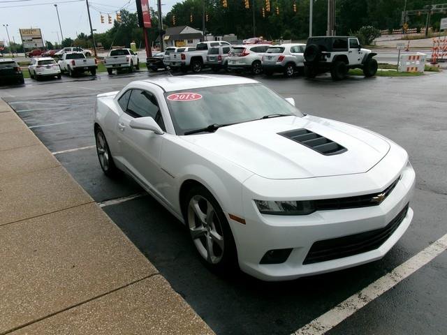 Used 2015 Chevrolet Camaro SS RWD image 4