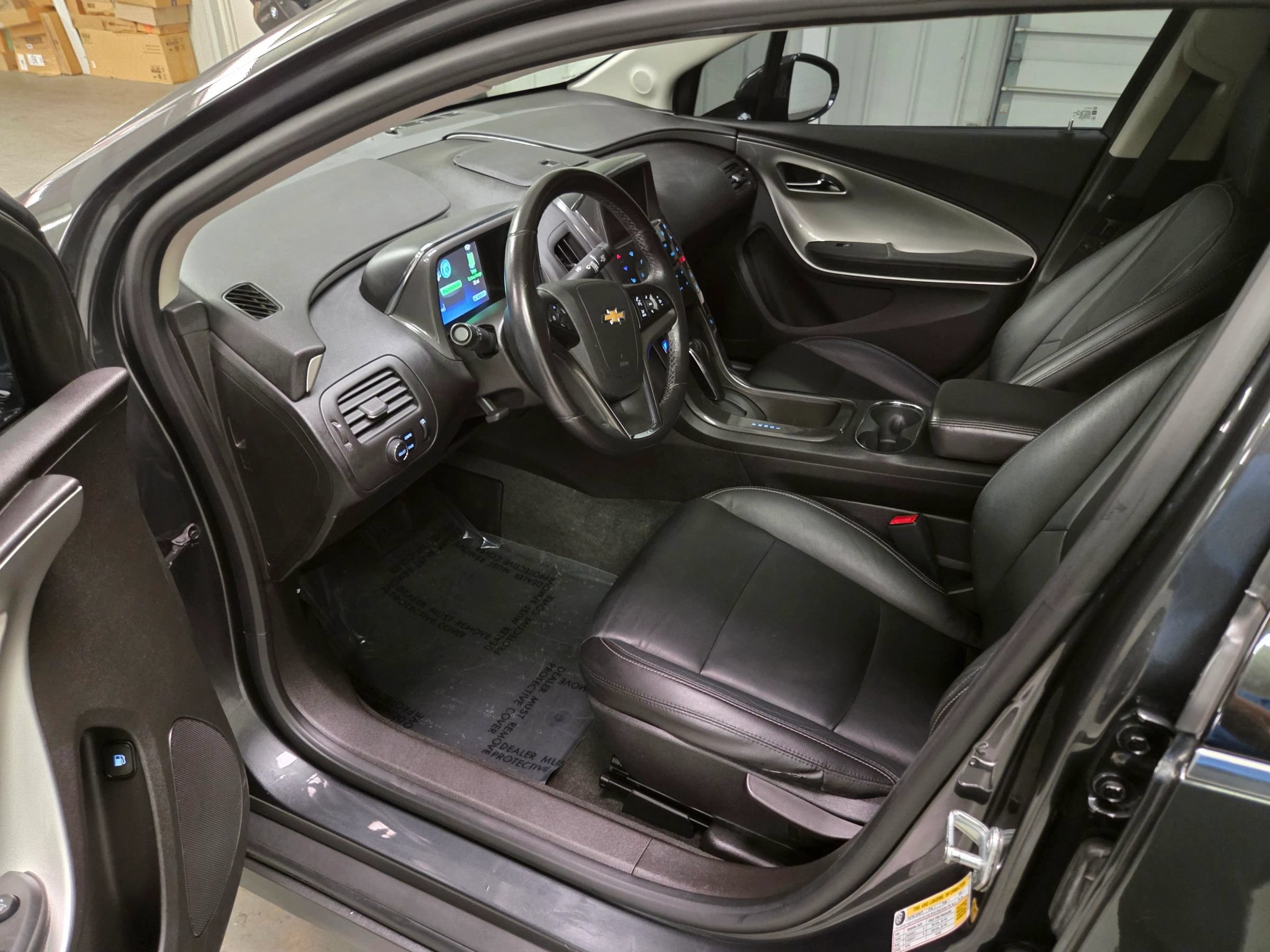 Used 2014 Chevrolet Volt Premium w/ Premium Trim Package FWD image 19