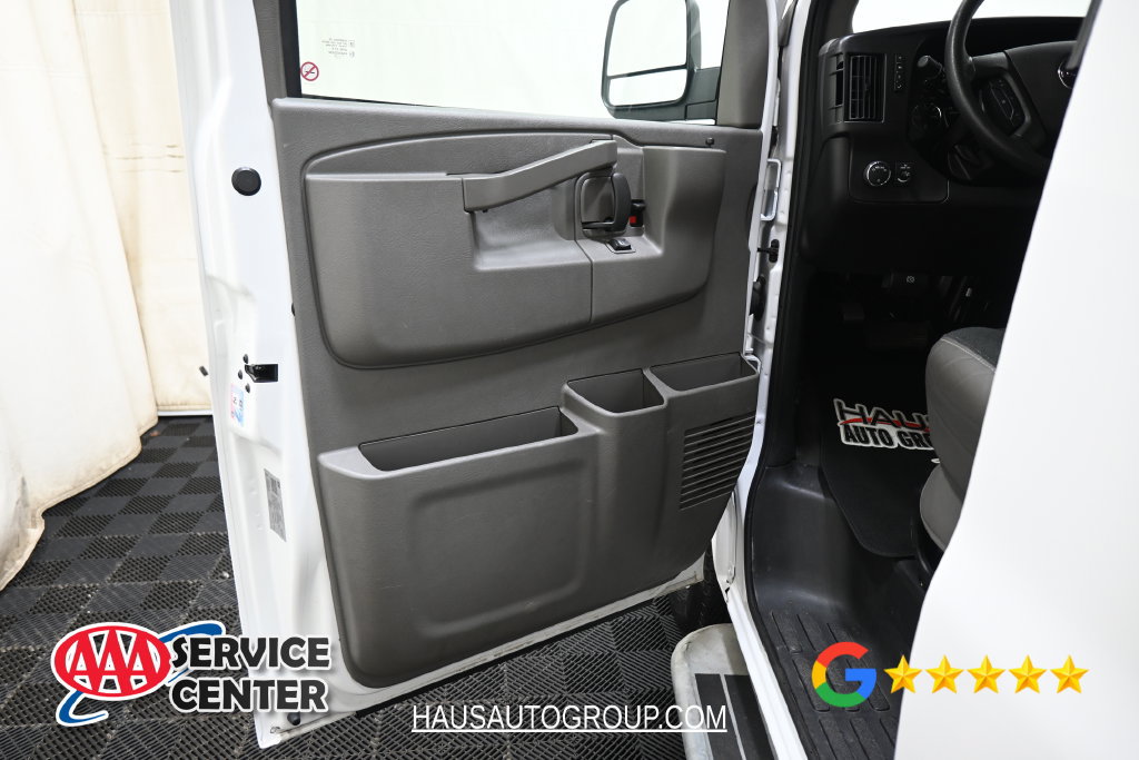 Used 2025 GMC Savana 2500 w/ Driver Convenience Package RWD image 18