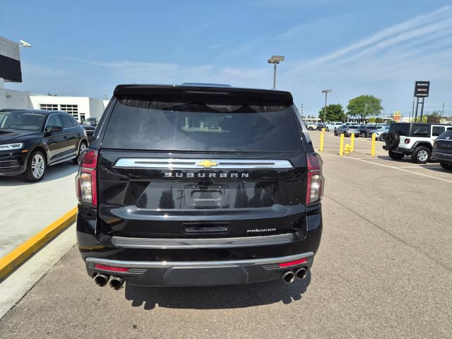 Used 2024 Chevrolet Suburban Premier AWD/4WD image 9