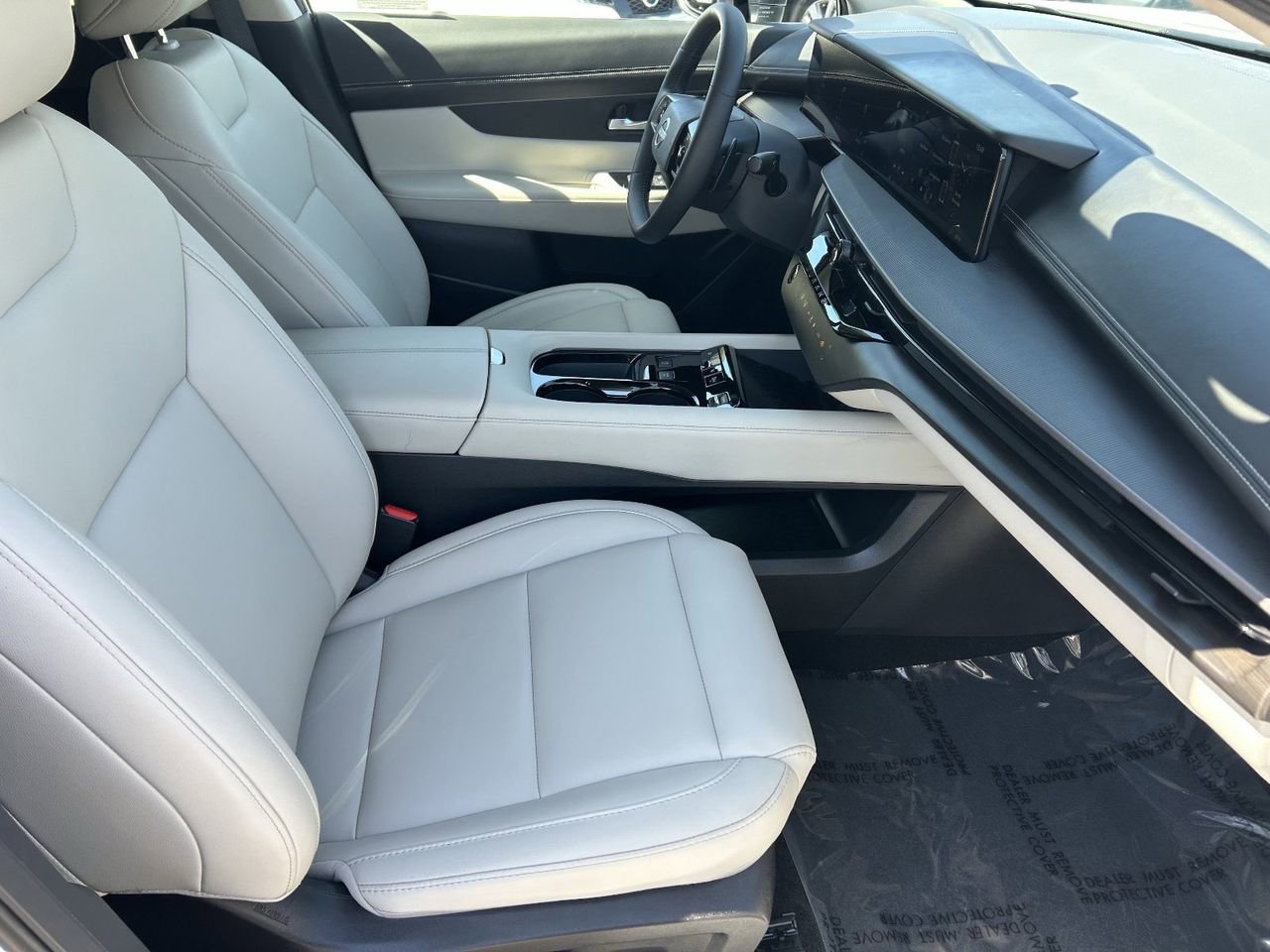 Certified 2025 Nissan Murano SV w/ Cargo Package image 10