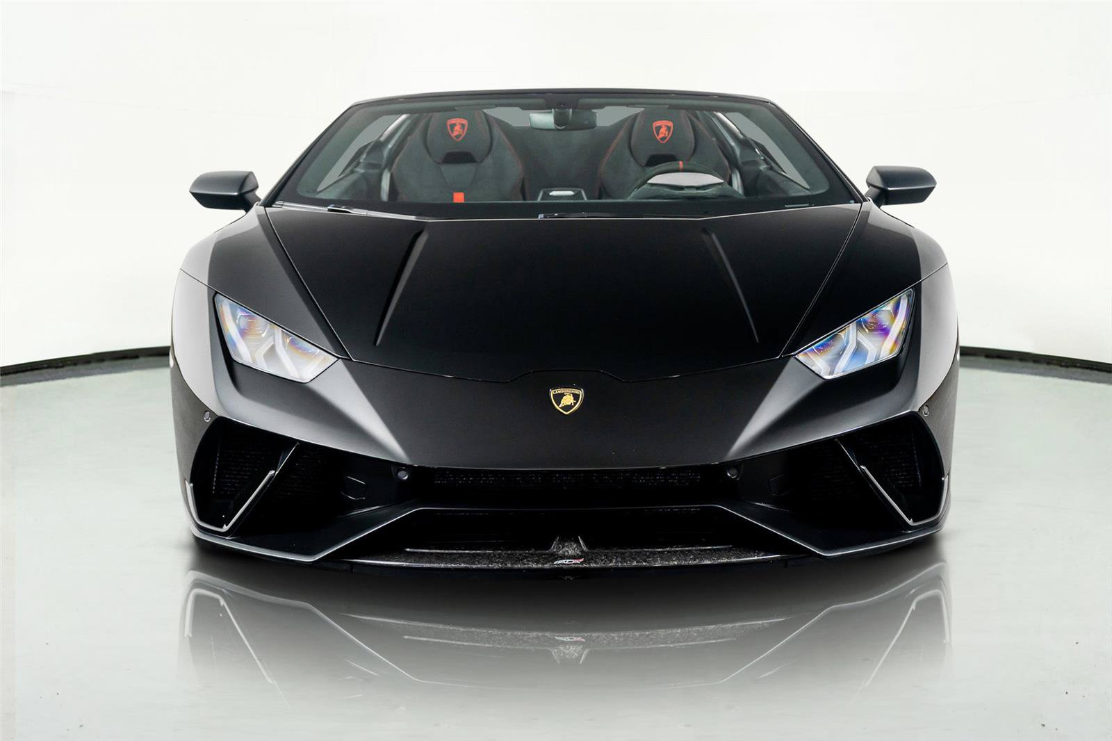 Used 2018 Lamborghini Huracan Performante AWD/4WD image 23