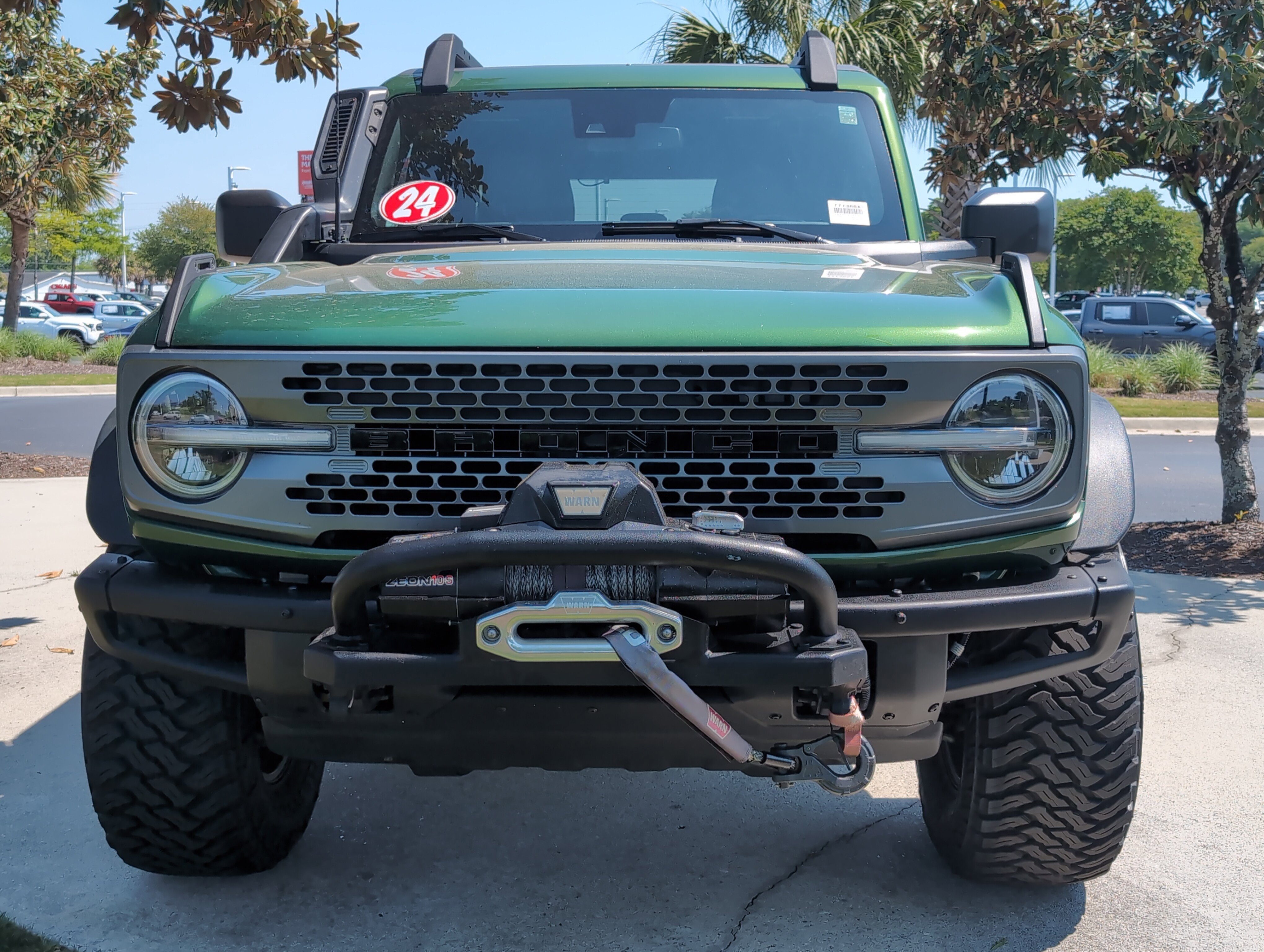 Used 2024 Ford Bronco Everglades AWD/4WD image 3