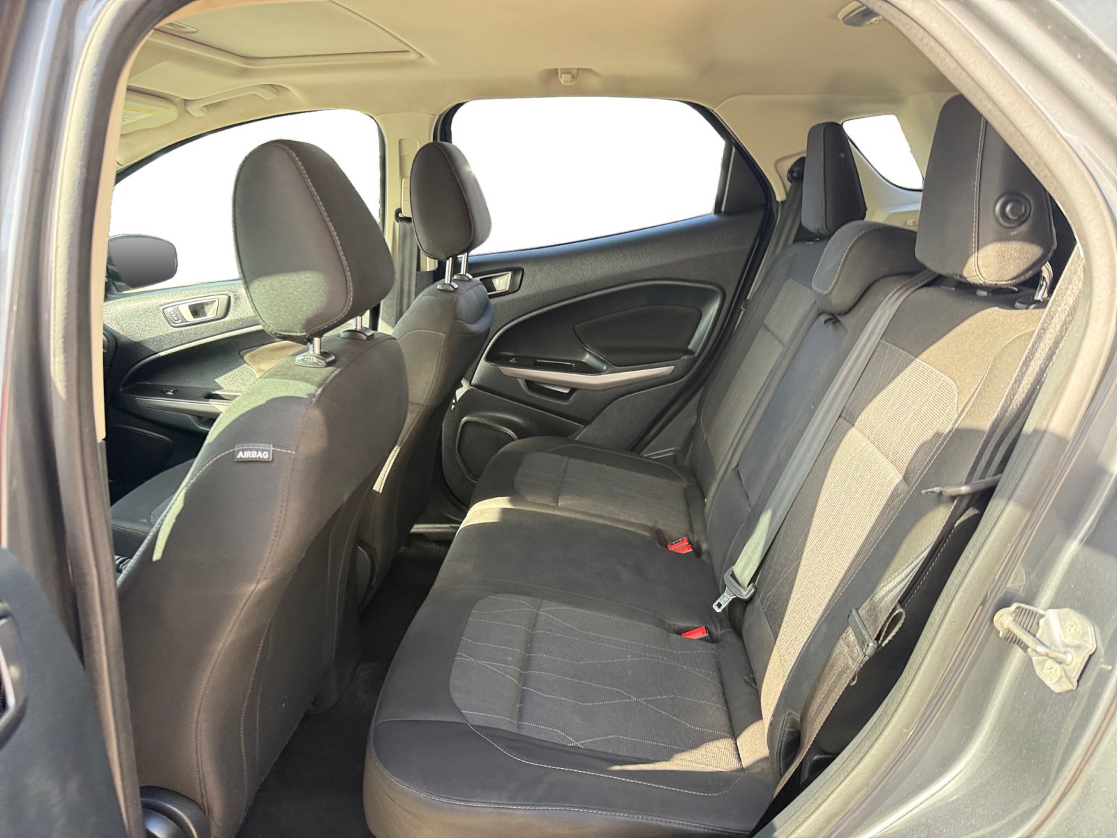 Used 2021 Ford EcoSport SE FWD image 16