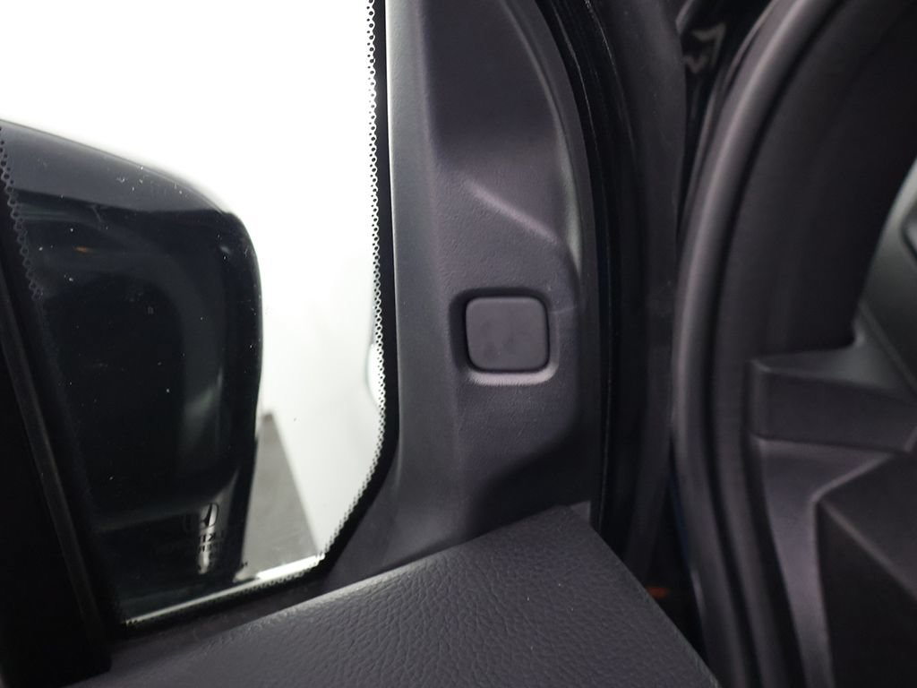 Used 2025 Honda Odyssey Sport-L image 37