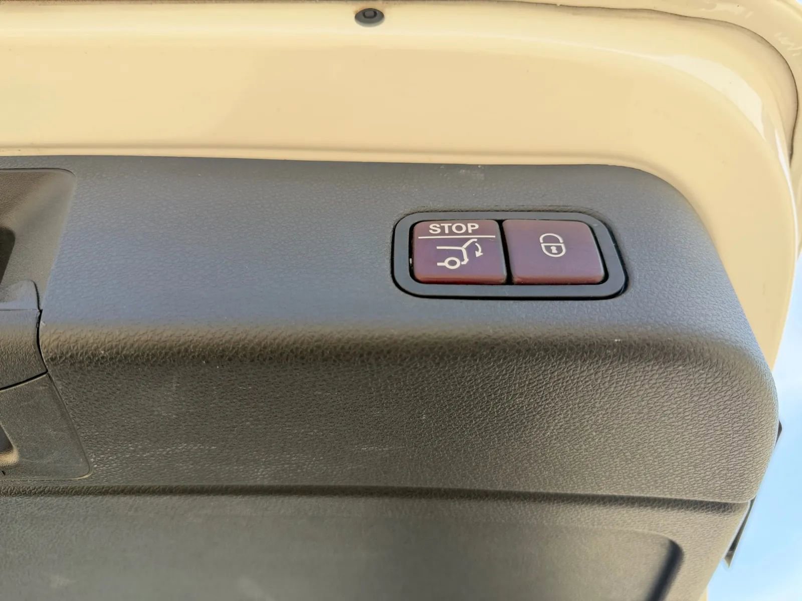 Used 2018 Mercedes-Benz GLE 350 image 30
