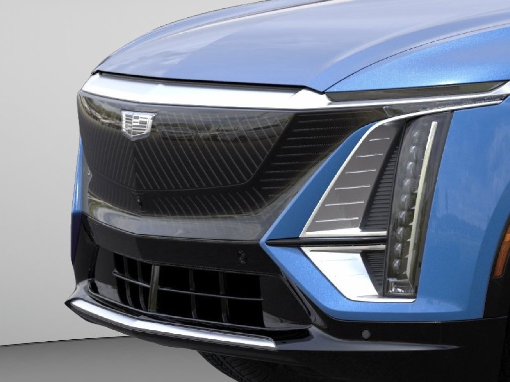New 2027 Cadillac Lyriq Premium Luxury w/ LPO, Floor Liner Package AWD/4WD image 13