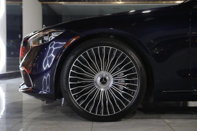 Used 2025 Mercedes-Benz Maybach S 580 4MATIC image 37