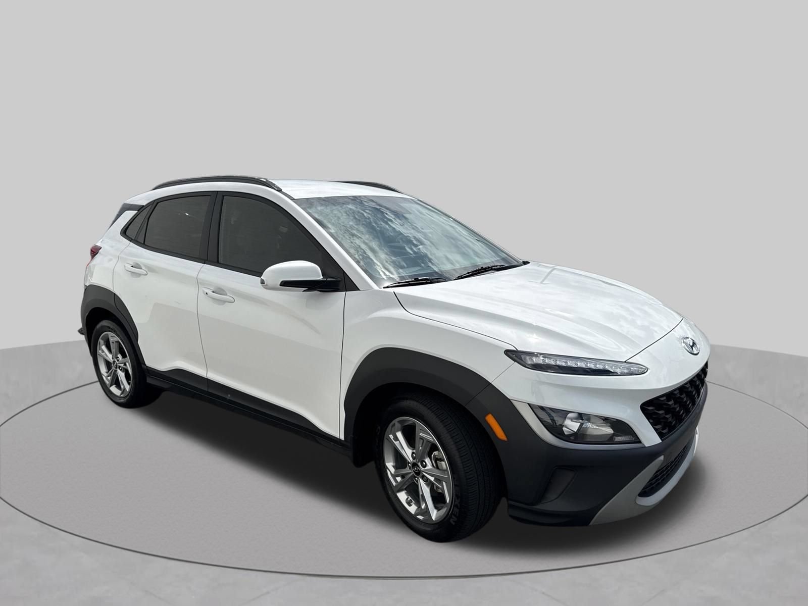 Certified 2023 Hyundai Kona SEL FWD image 3