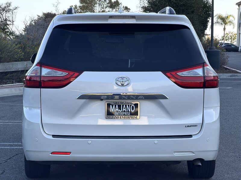 Used 2015 Toyota Sienna Limited Premium FWD image 5