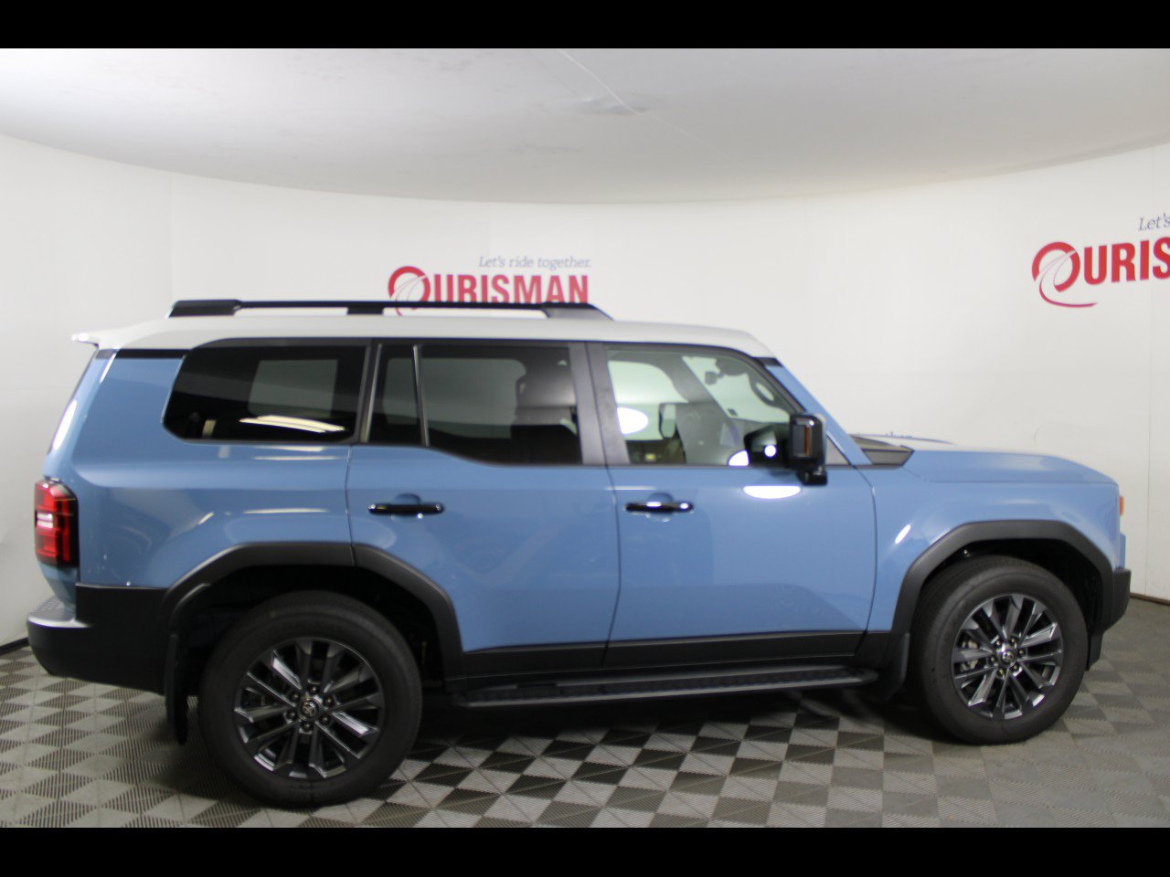 Used 2025 Toyota Land Cruiser w/ Premium Package AWD/4WD image 9