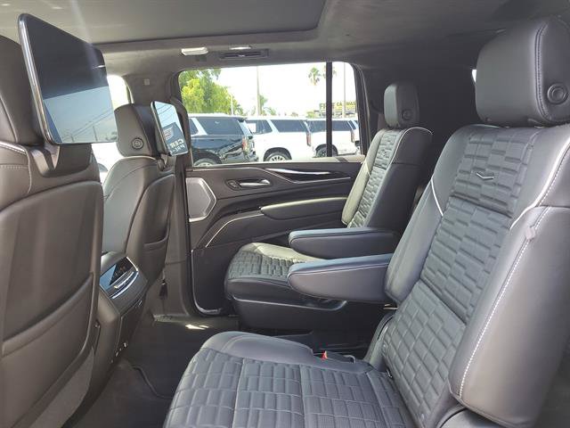 Certified 2023 Cadillac Escalade ESV V AWD/4WD image 33