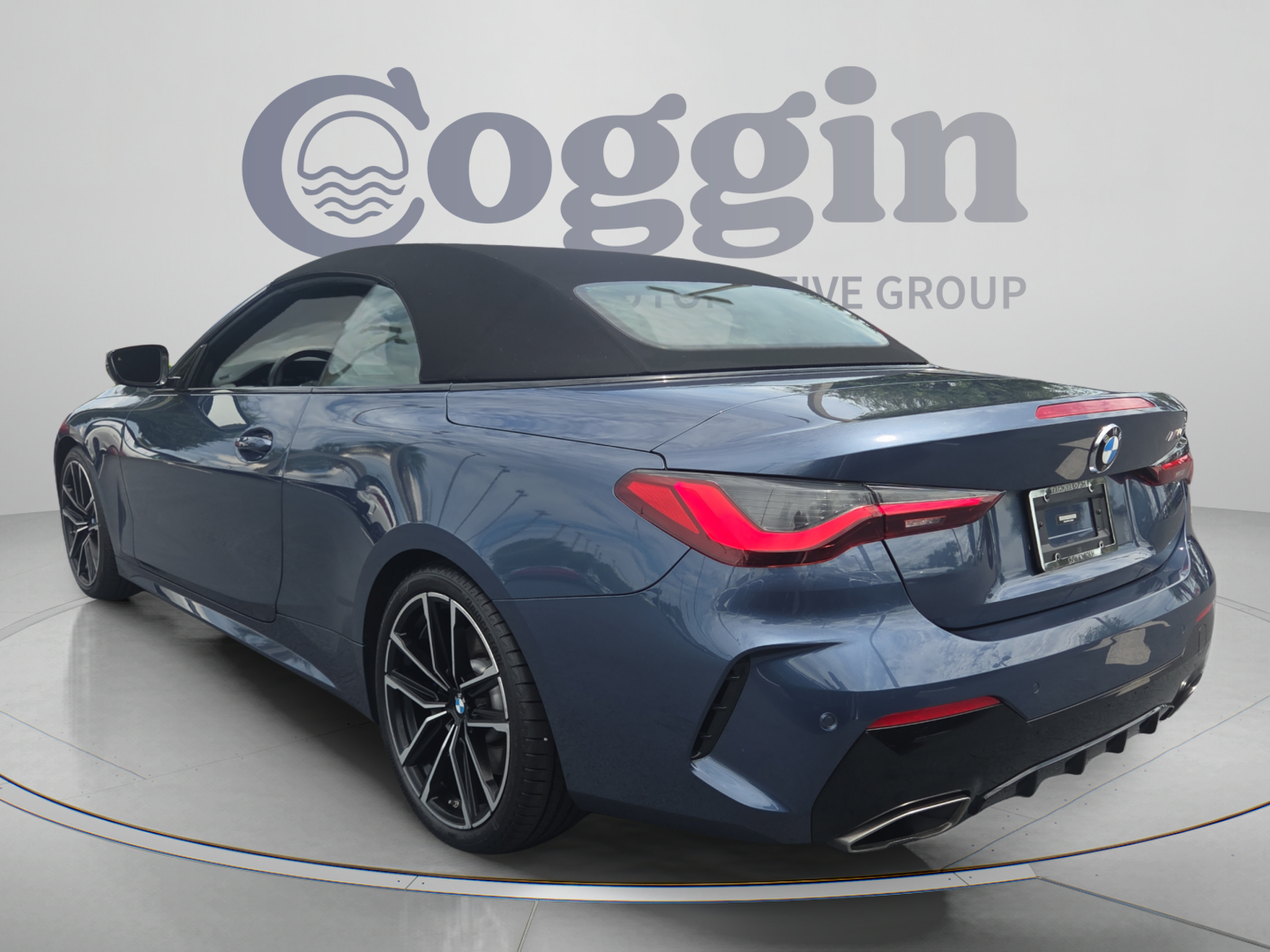 Used 2022 BMW M440i Convertible w/ Premium Package RWD image 3