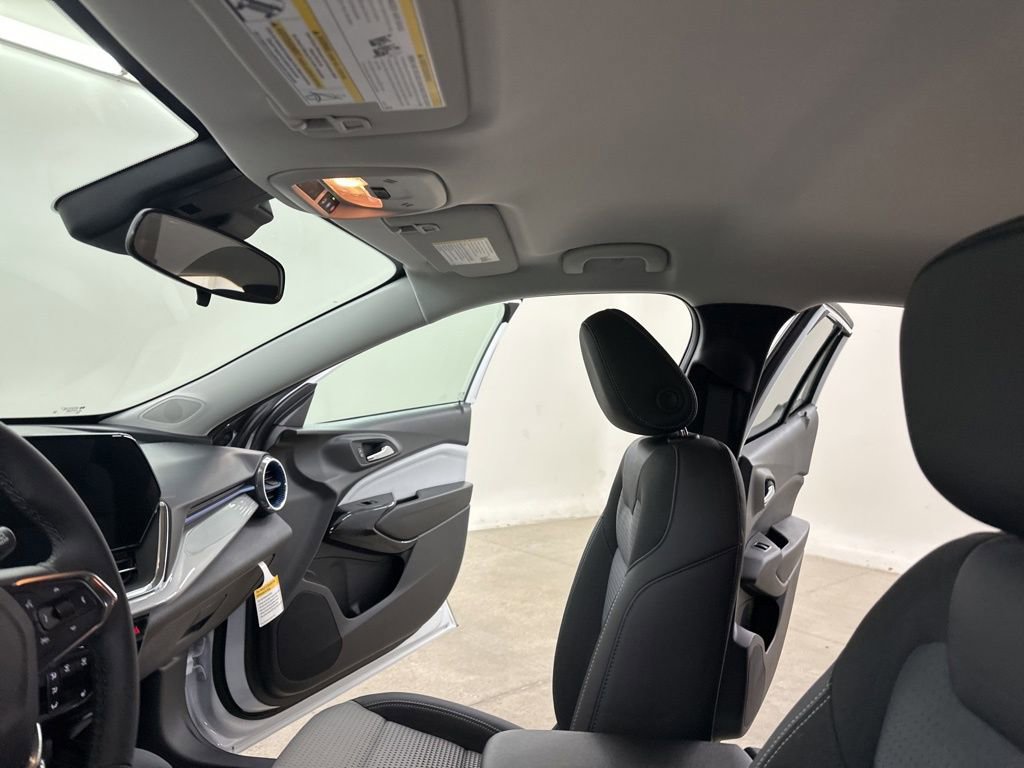 New 2026 Chevrolet Trax LT w/ Driver Confidence Package image 29