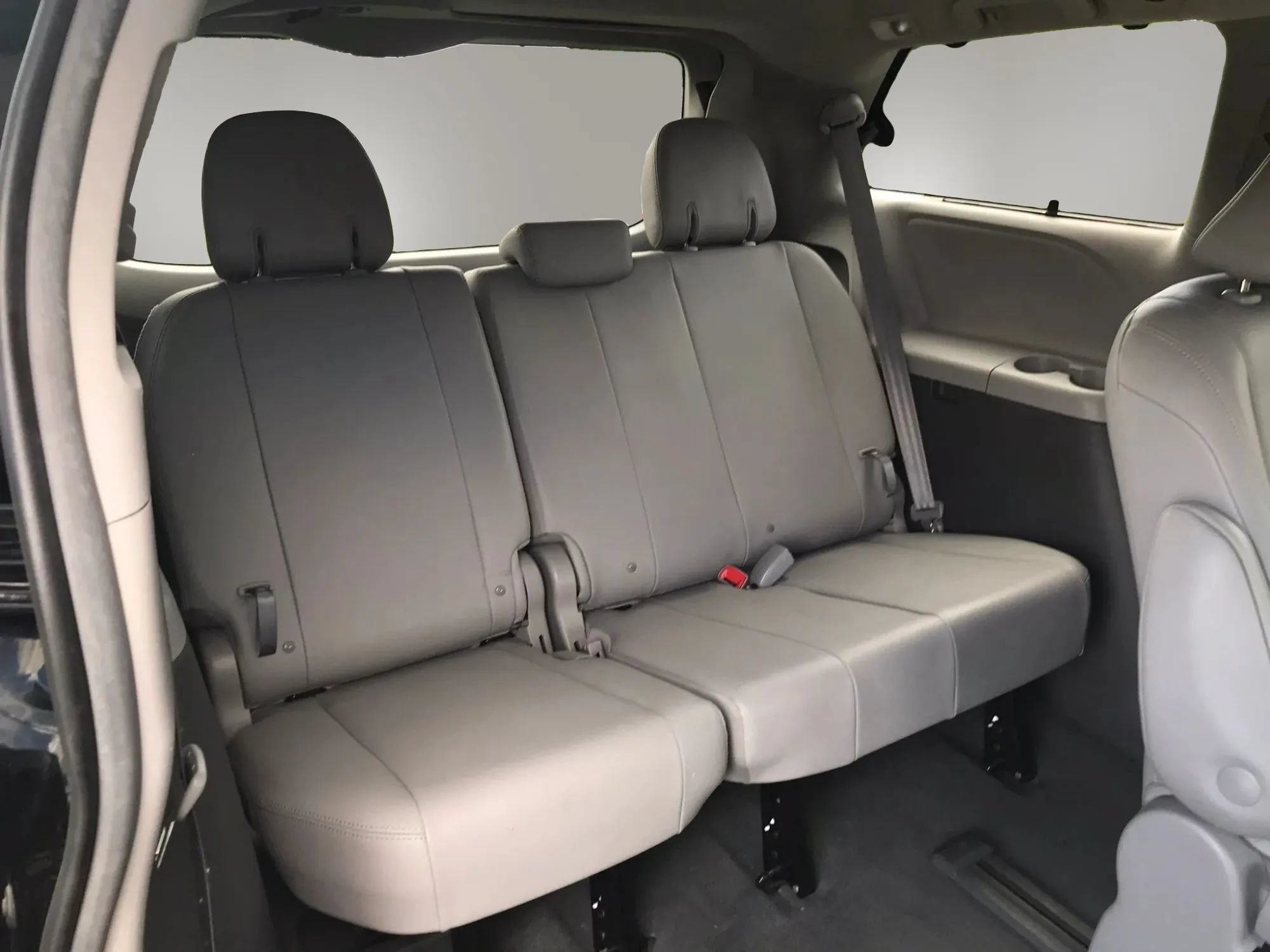 Used 2019 Toyota Sienna XLE AWD/4WD image 52