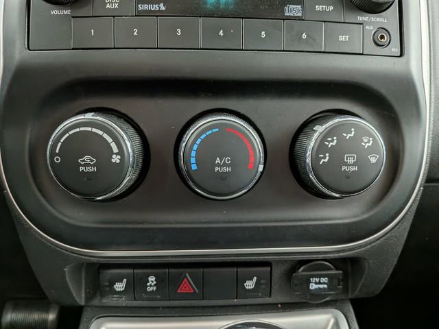 Used 2014 Jeep Compass Latitude image 18