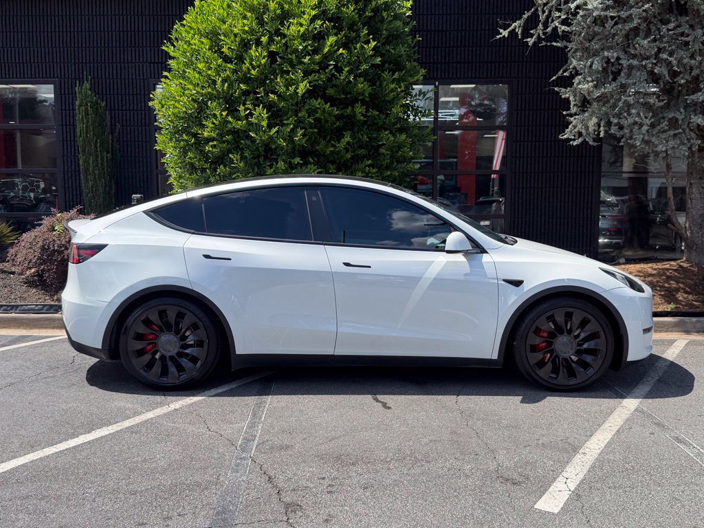 Used 2022 Tesla Model Y Performance AWD/4WD image 21