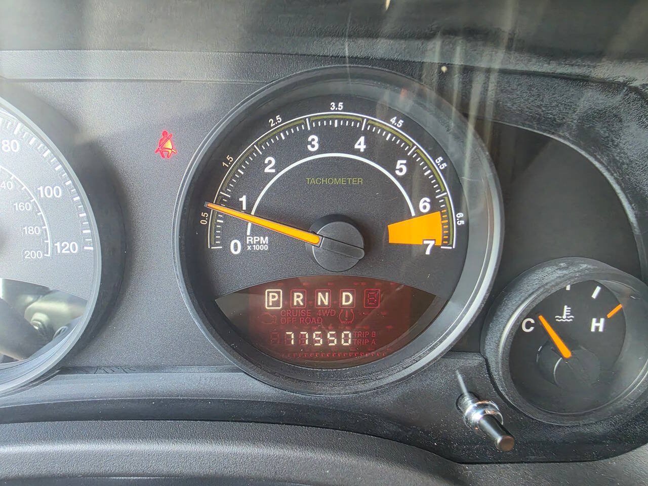 Used 2016 Jeep Patriot High Altitude FWD image 42
