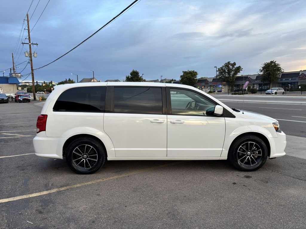 Used 2018 Dodge Grand Caravan SE image 8