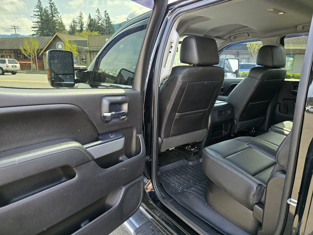 Used 2016 Chevrolet Silverado 2500 LTZ w/ Duramax Plus Package image 17