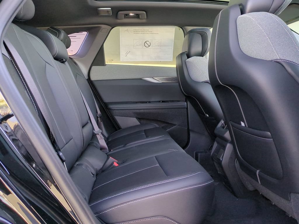 New 2026 Cadillac Optiq Luxury 1 RWD image 32