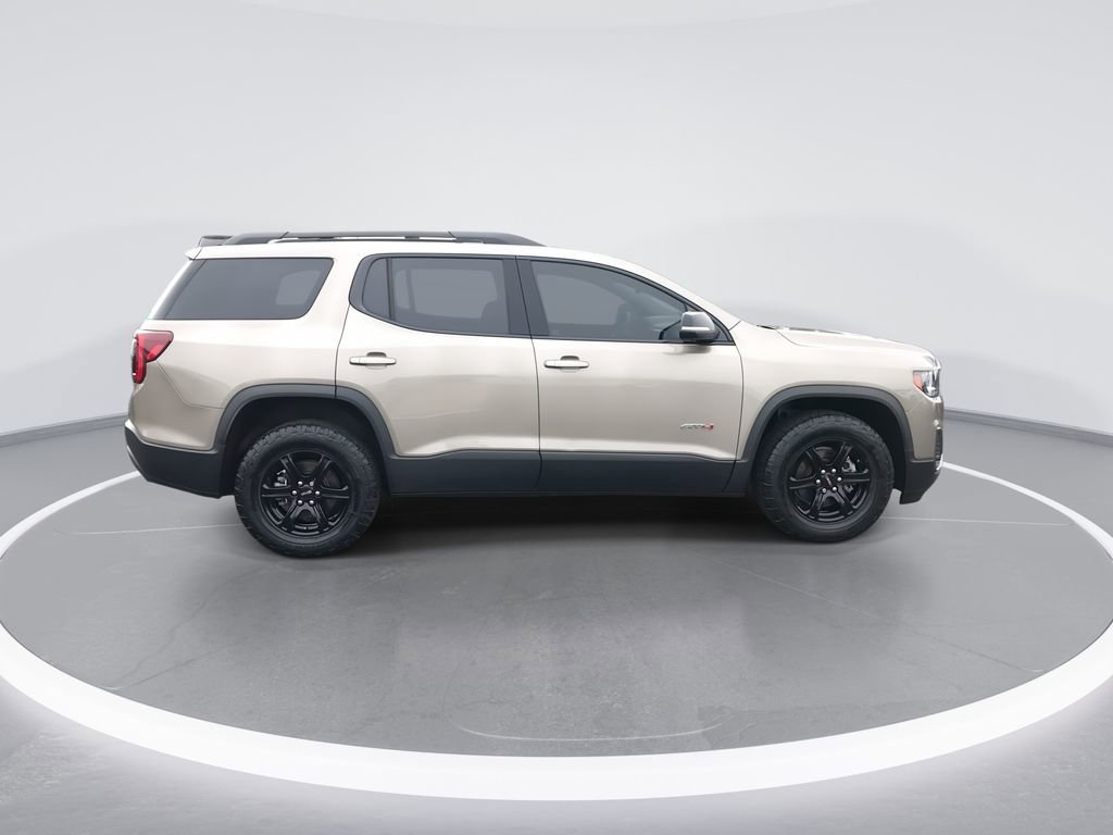 Used 2023 GMC Acadia AT4 w/ GMC Pro Grade Package image 9
