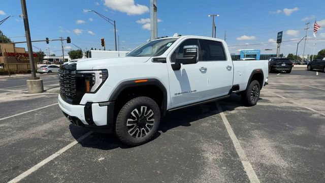 New 2026 GMC Sierra 3500 Denali Ultimate AWD/4WD image 4