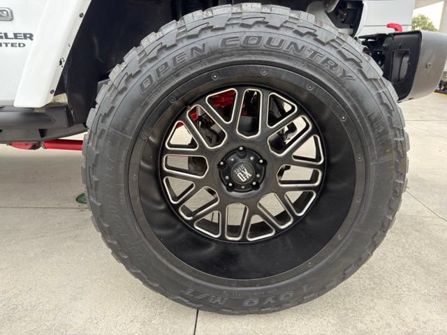 Used 2017 Jeep Wrangler Unlimited Rubicon AWD/4WD image 15