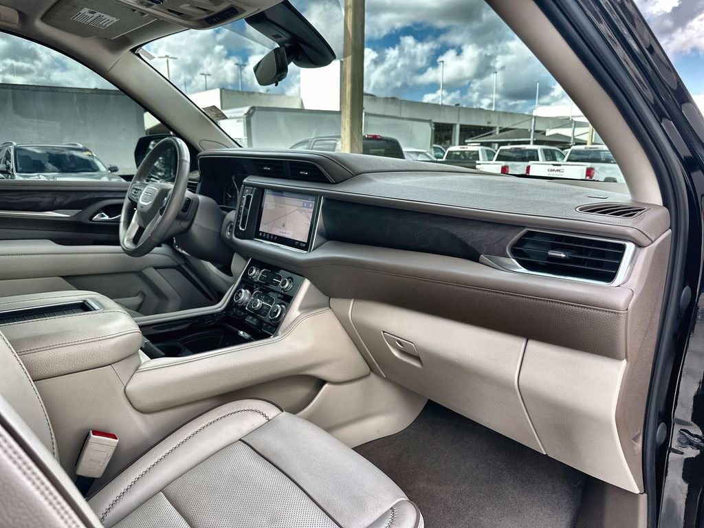 Certified 2021 GMC Yukon Denali w/ Denali Premium Package image 29