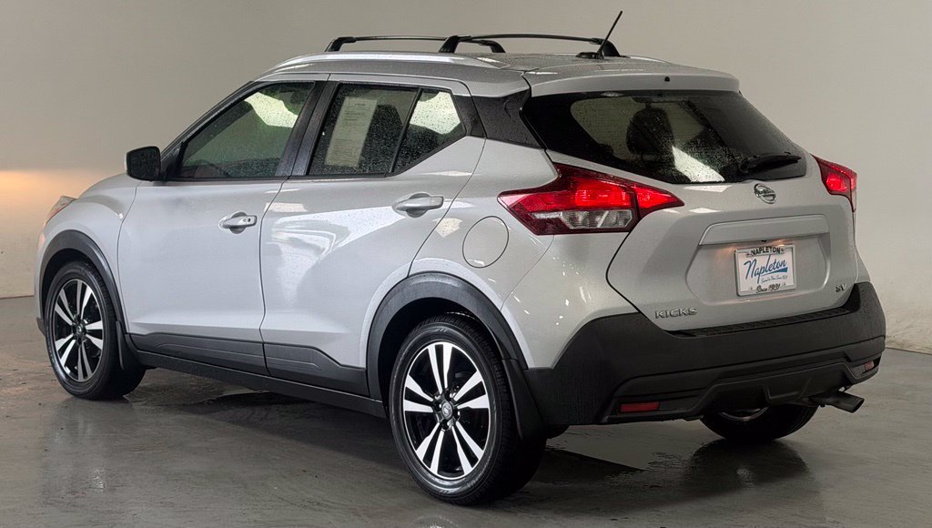 Used 2018 Nissan Kicks SV w/ Exterior Package FWD image 4