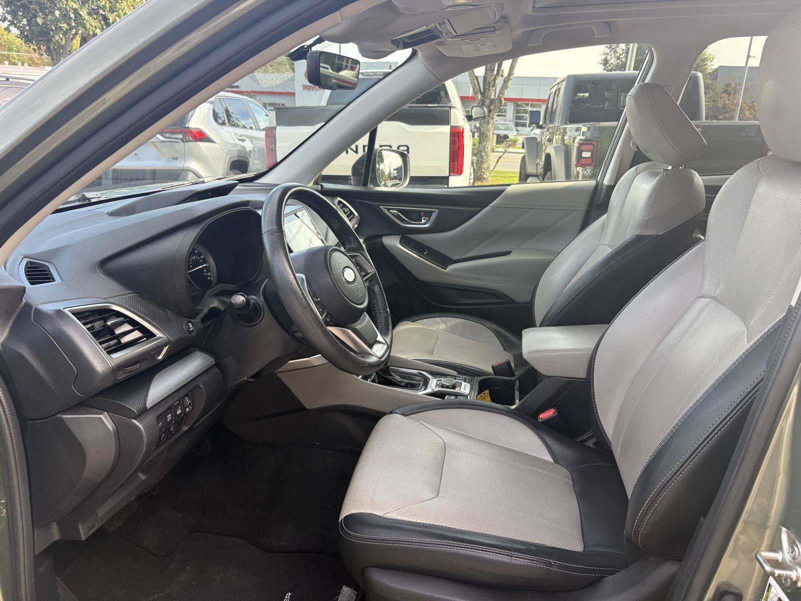 Used 2020 Subaru Forester Limited AWD/4WD image 12