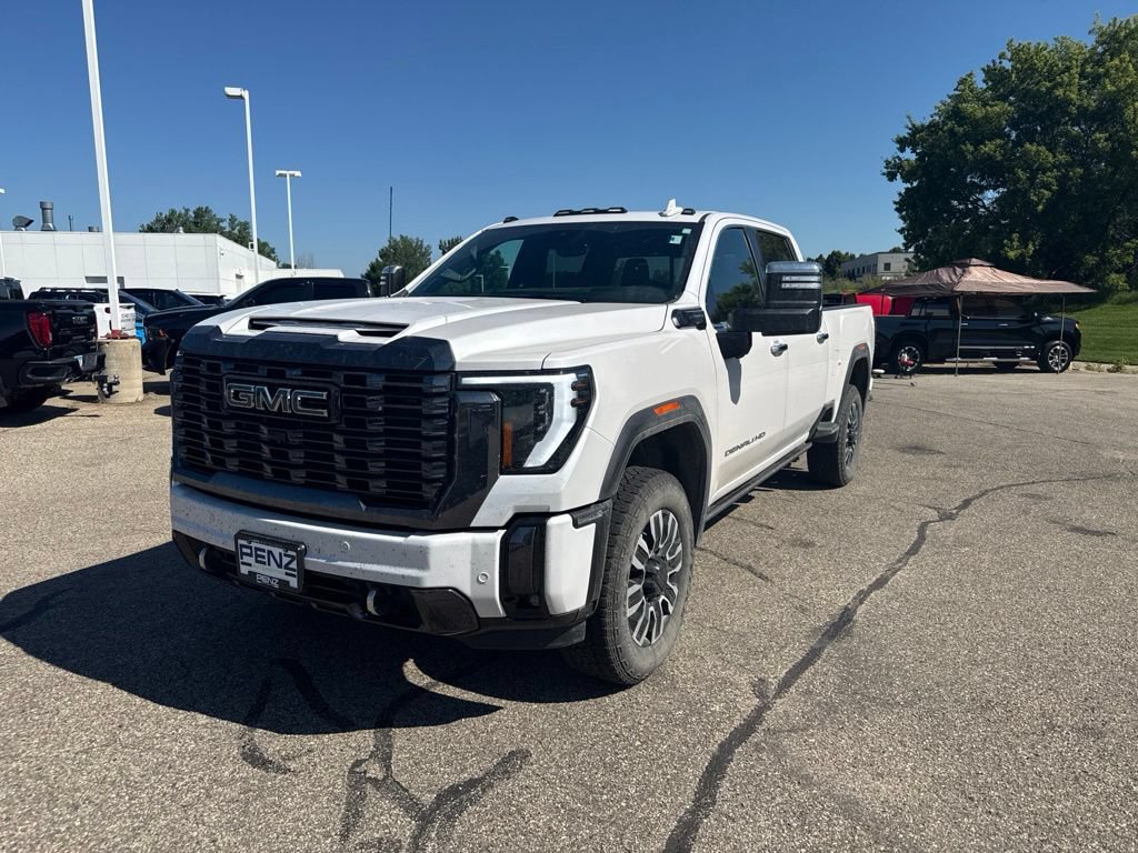Used 2024 GMC Sierra 2500 Denali Ultimate w/ Max Trailering Package AWD/4WD video 1