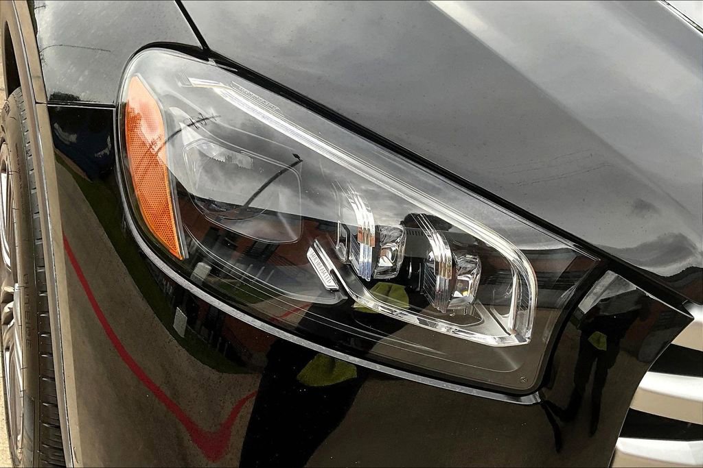 Used 2024 Mercedes-Benz GLS 450 4MATIC image 40