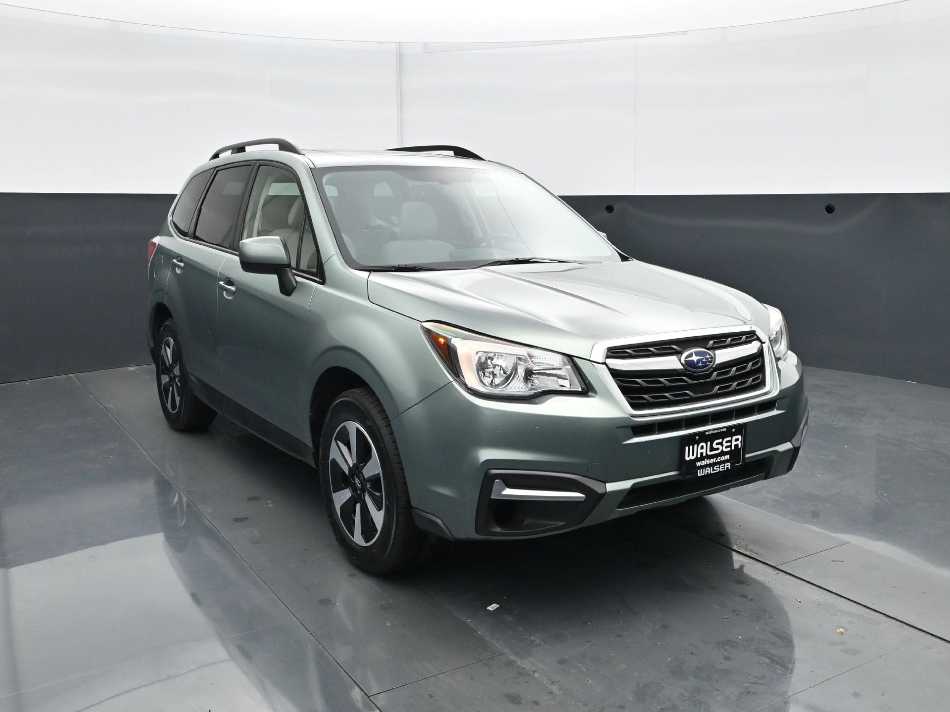 Used 2017 Subaru Forester 2.5i Premium w/ Popular Package #2A AWD/4WD image 11