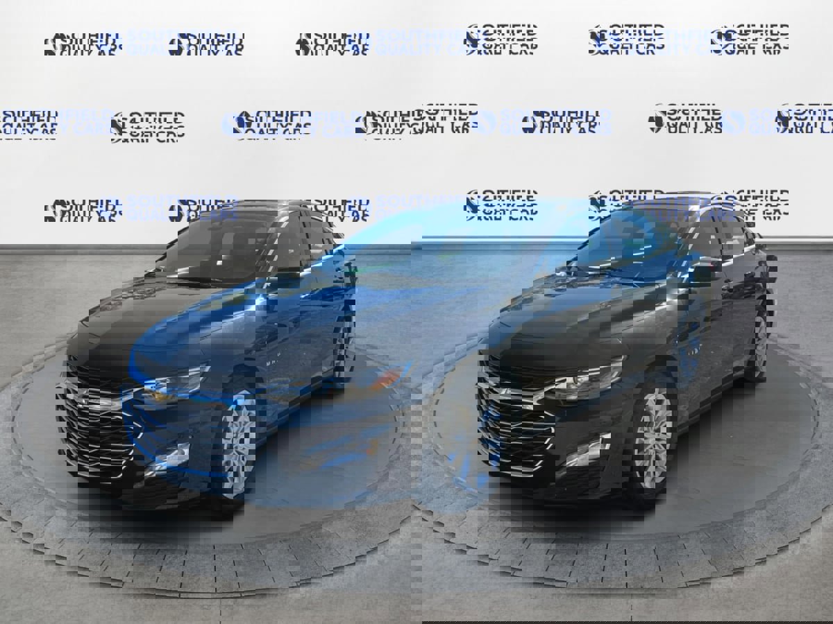 Used 2023 Chevrolet Malibu LT image 2