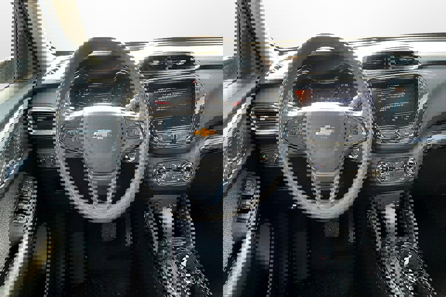 Used 2021 Chevrolet TrailBlazer LT w/ Convenience Package image 5