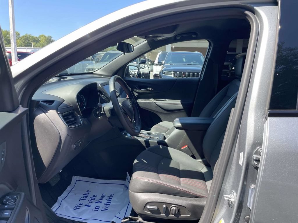 Used 2024 Chevrolet Equinox RS FWD image 25