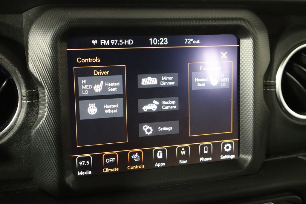 Used 2023 Jeep Wrangler Unlimited Sahara w/ Cold Weather Group AWD/4WD image 30