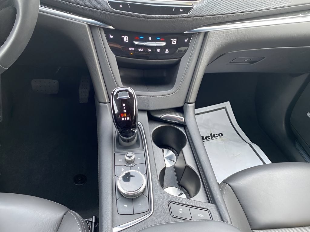 Used 2022 Cadillac XT5 Premium Luxury AWD/4WD image 24