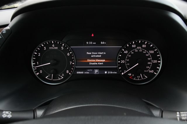 Used 2021 Nissan Armada SL w/ Captain's Chairs Package AWD/4WD image 12