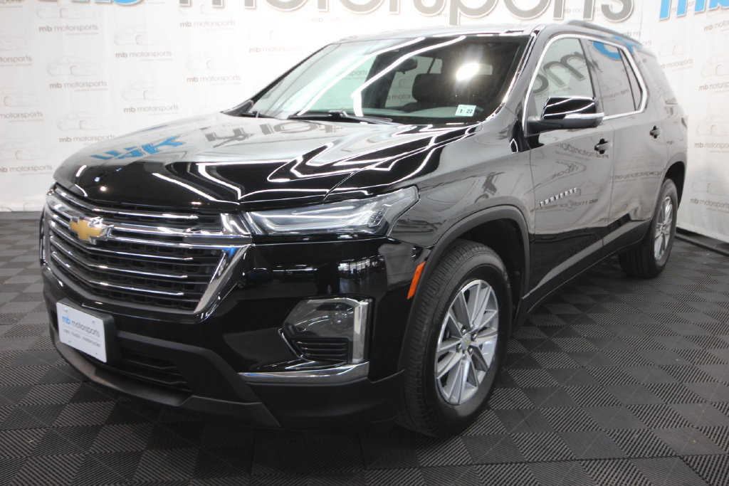 Used 2022 Chevrolet Traverse LT w/ LPO, Floor Liner Package AWD/4WD image 1