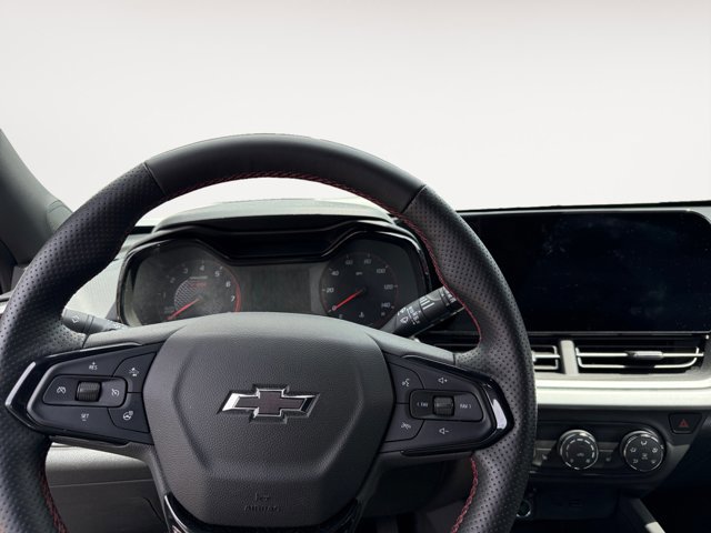 Certified 2024 Chevrolet Trax RS w/ Driver Confidence Package FWD image 12