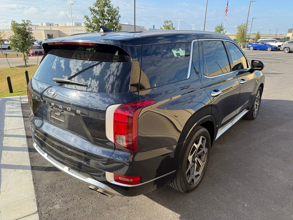 Used 2021 Hyundai Palisade Calligraphy image 4