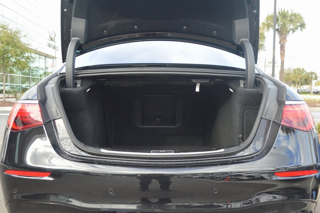 Used 2025 Mercedes-Benz S 580 4MATIC Sedan image 36