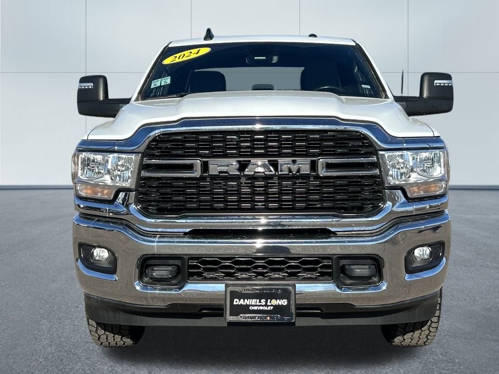 Used 2024 RAM 2500 Big Horn video 3