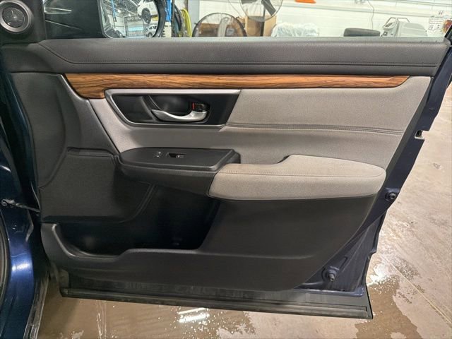 Used 2019 Honda CR-V Touring image 16