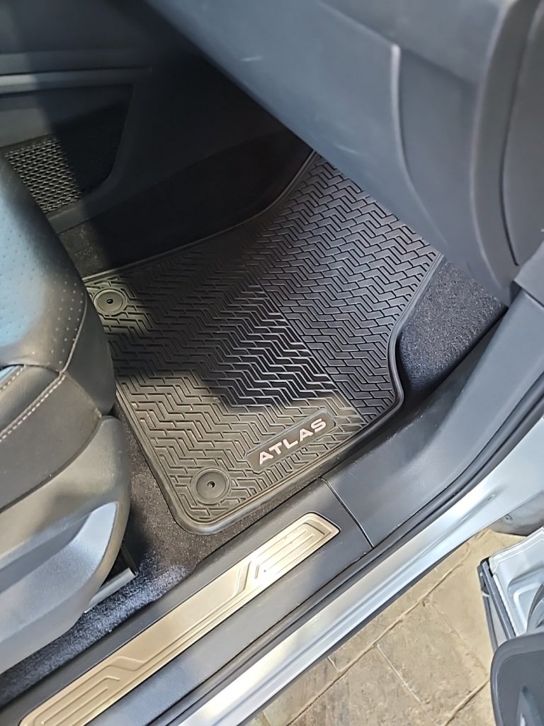 Used 2018 Volkswagen Atlas SEL image 14