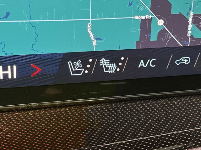 New 2026 Chevrolet Traverse RS AWD/4WD image 23